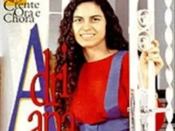 Download Adriana Nascimento - O Crente Ora e Chora