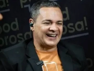 Download MARCIO MORENO NO DISTRITO DE SÃO JOÃO COITÉ / ÓTICA KLIS - BATATA GRAVAÇÕES