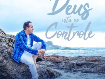 Download Reginaldo Domingos - Deus Está No Controle